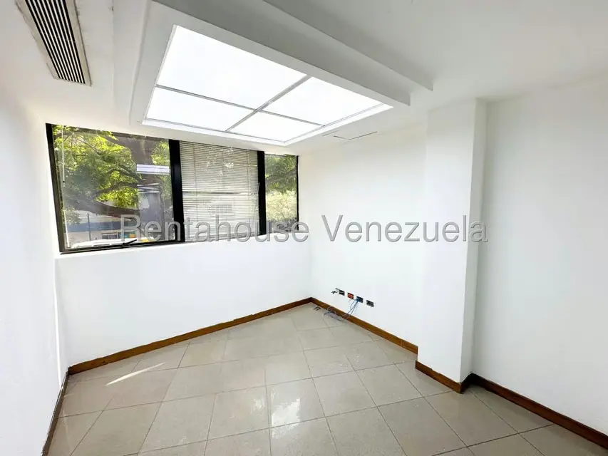 Local Comercial en Alquiler en Chacao, Distrito Metropolitano - 23