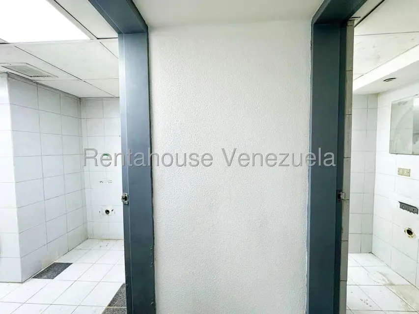 Local Comercial en Alquiler en Chacao, Distrito Metropolitano - 25