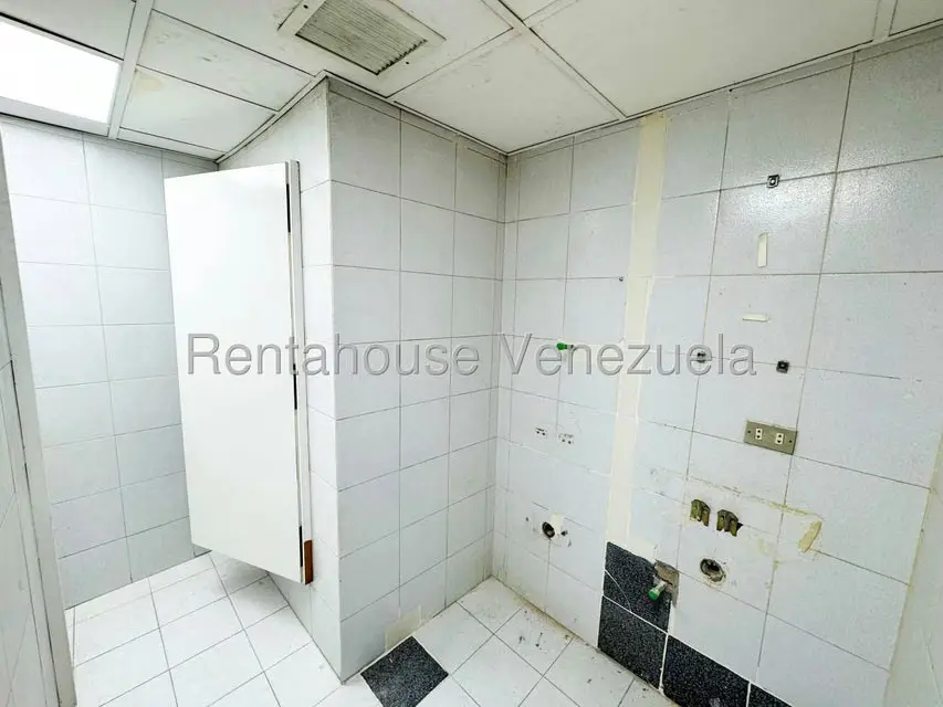 Local Comercial en Alquiler en Chacao, Distrito Metropolitano - 26