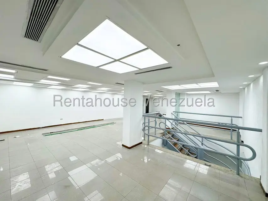 Local Comercial en Alquiler en Chacao, Distrito Metropolitano - 29
