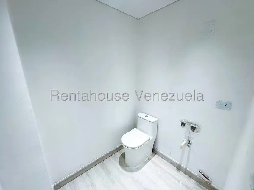 Local Comercial en Alquiler en Chacao, Distrito Metropolitano - 42