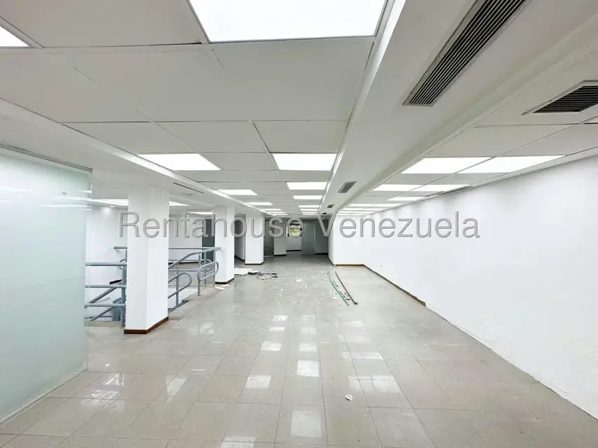 Local Comercial en Alquiler en Chacao, Distrito Metropolitano - 10