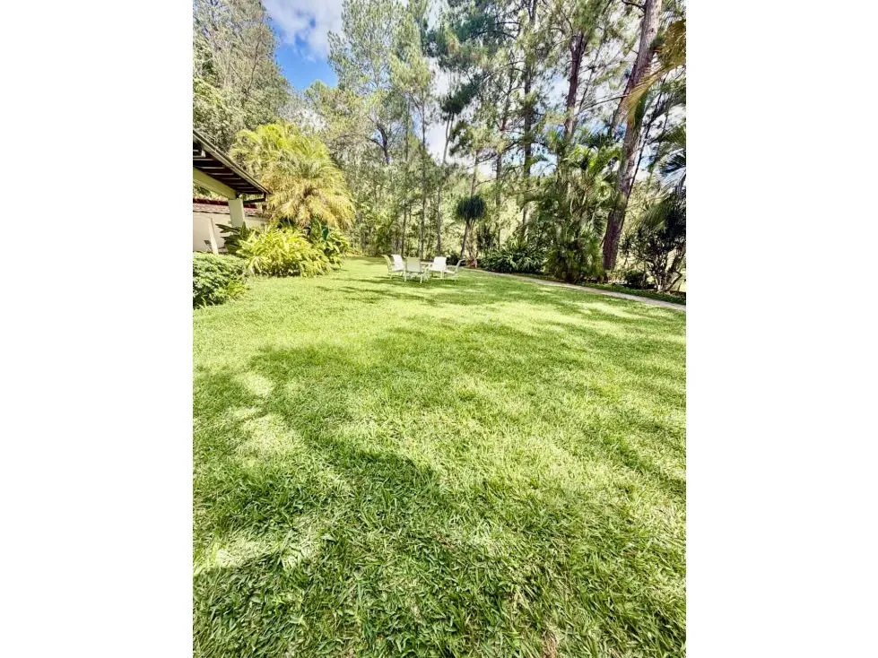 Se Vende casa 680m2 Cerro Verde 6553 - 2