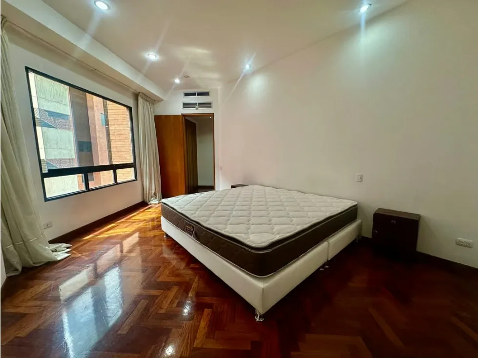 Se alquila Apto 278m² 4h+s/4b+s/4 Colinas de Valle Arriba - 20