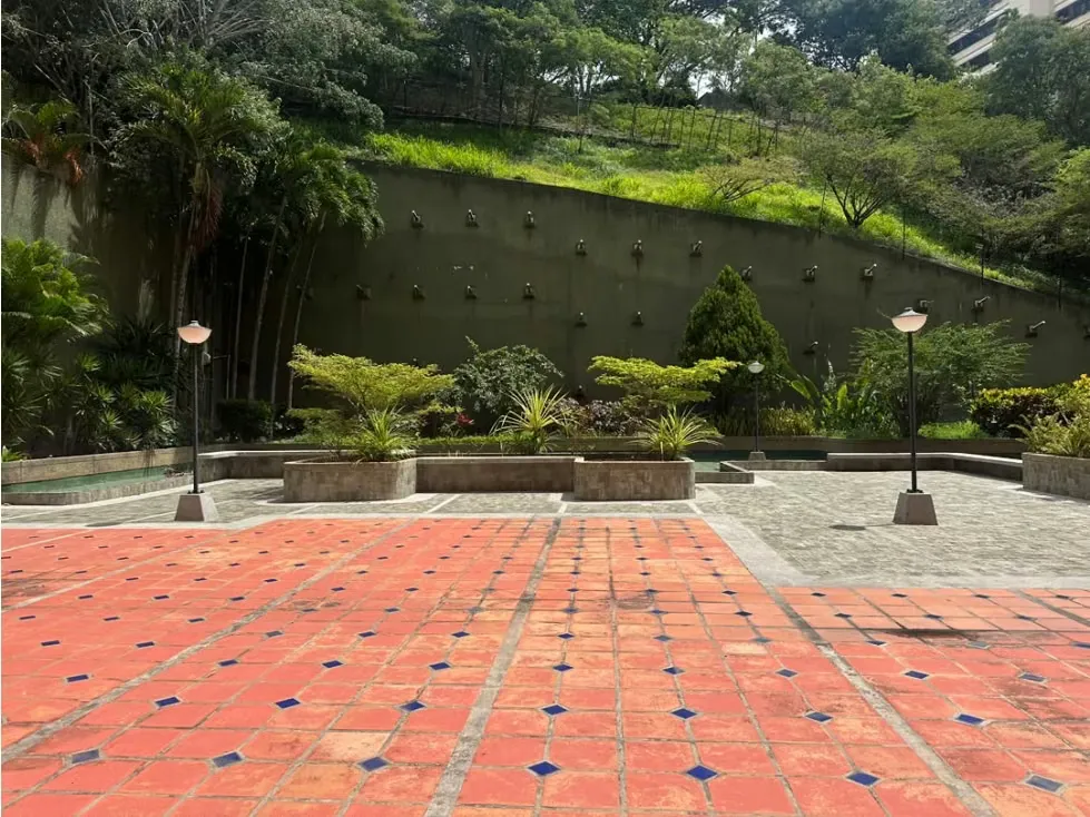 Se alquila Apto 278m² 4h+s/4b+s/4 Colinas de Valle Arriba - 27