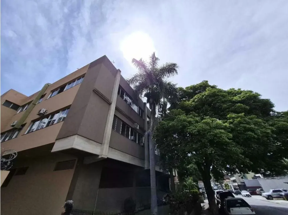 En venta edificio industrial 5388m2 La Urbina 2555 - 2