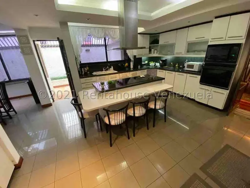 Casa (Multipes Niveles) en Venta en Los Naranjos del Cafetal, Distrito Metropolitano - 11
