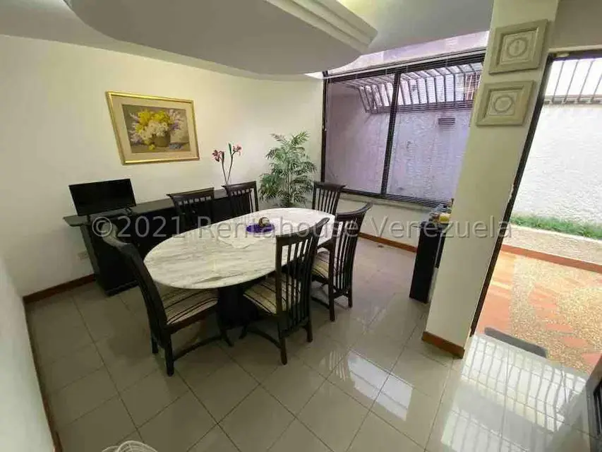 Casa (Multipes Niveles) en Venta en Los Naranjos del Cafetal, Distrito Metropolitano - 12