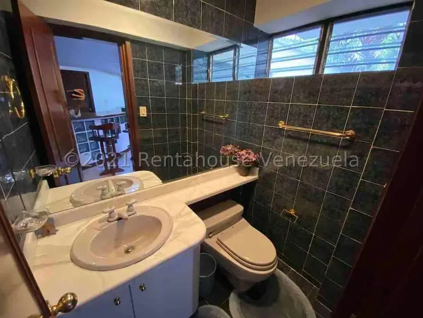 Casa (Multipes Niveles) en Venta en Los Naranjos del Cafetal, Distrito Metropolitano - 21