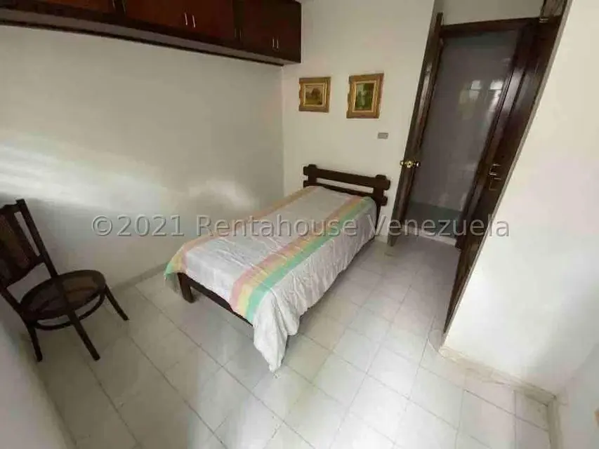 Casa (Multipes Niveles) en Venta en Los Naranjos del Cafetal, Distrito Metropolitano - 25