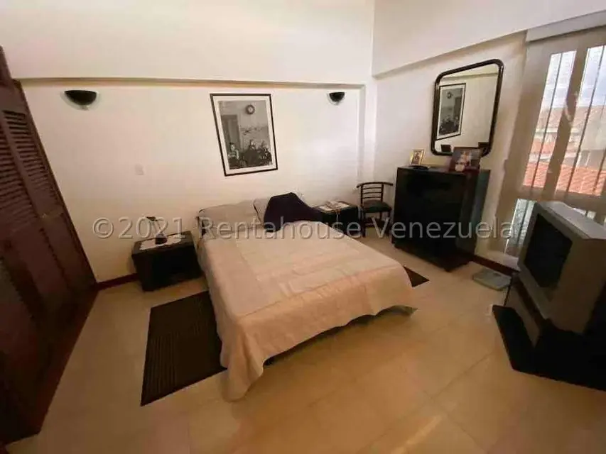 Casa (Multipes Niveles) en Venta en Los Naranjos del Cafetal, Distrito Metropolitano - 30