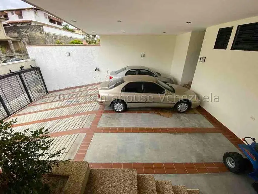 Casa (Multipes Niveles) en Venta en Los Naranjos del Cafetal, Distrito Metropolitano - 3