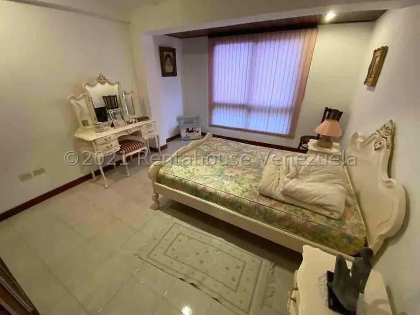 Casa (Multipes Niveles) en Venta en Los Naranjos del Cafetal, Distrito Metropolitano - 35