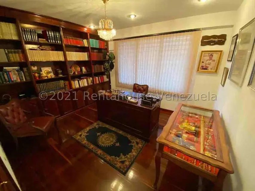 Casa (Multipes Niveles) en Venta en Los Naranjos del Cafetal, Distrito Metropolitano - 6