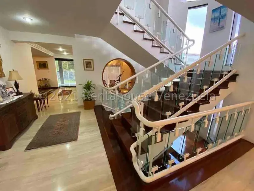 Casa (Multipes Niveles) en Venta en Los Naranjos del Cafetal, Distrito Metropolitano - 8