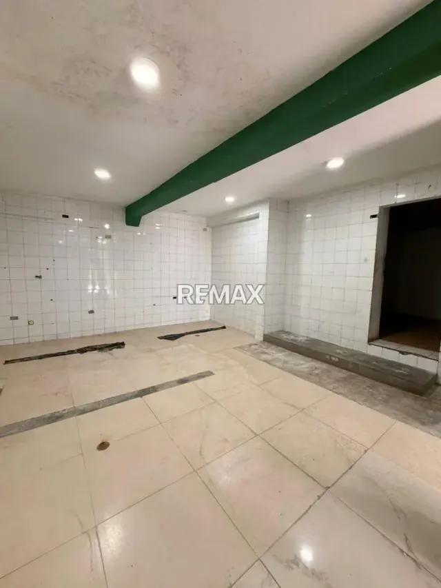 Alquiler de Local Comercial en Plena Avenida El Placer de Valle Hondo Cabudare - 3