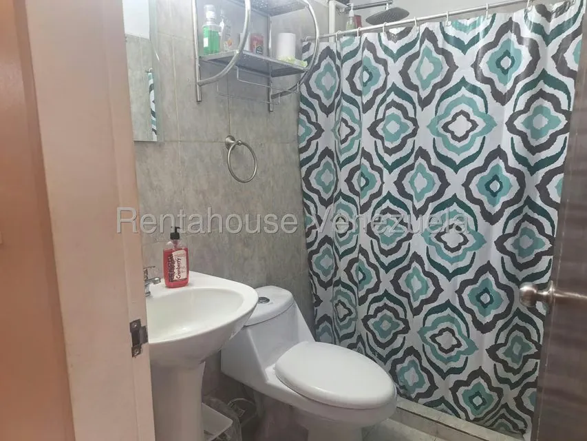 Apartamento (1 Nivel) en Venta en Colinas de La Tahona, Distrito Metropolitano - 12