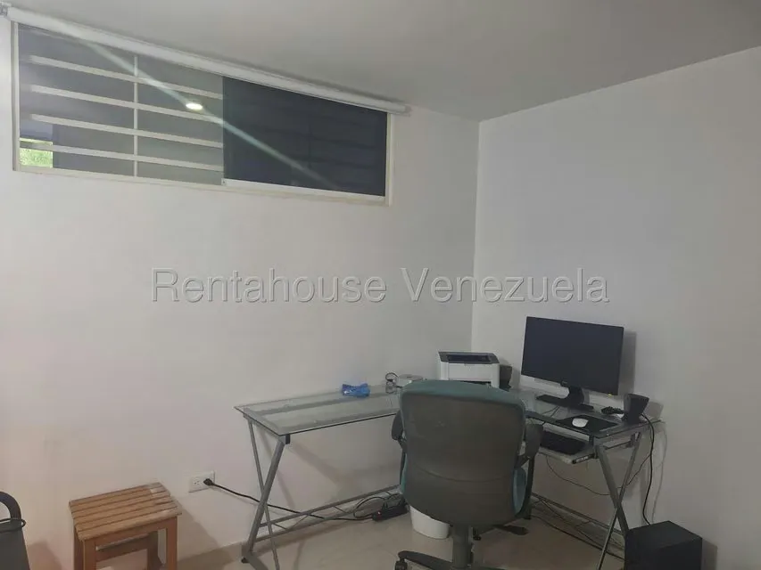 Apartamento (1 Nivel) en Venta en Colinas de La Tahona, Distrito Metropolitano - 13