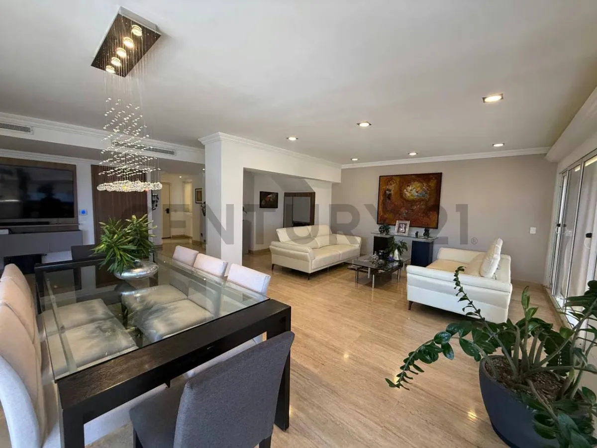 EN VENTA APARTAMENTO LECHERIA CR PLAZA MAR