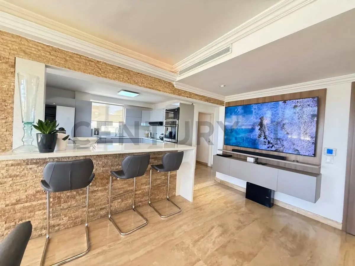 EN VENTA APARTAMENTO LECHERIA CR PLAZA MAR - 12