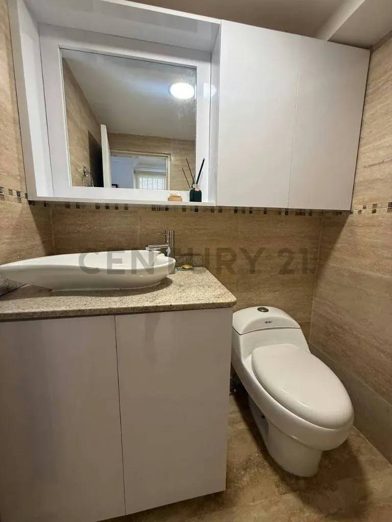 EN VENTA APARTAMENTO LECHERIA CR PLAZA MAR - 19