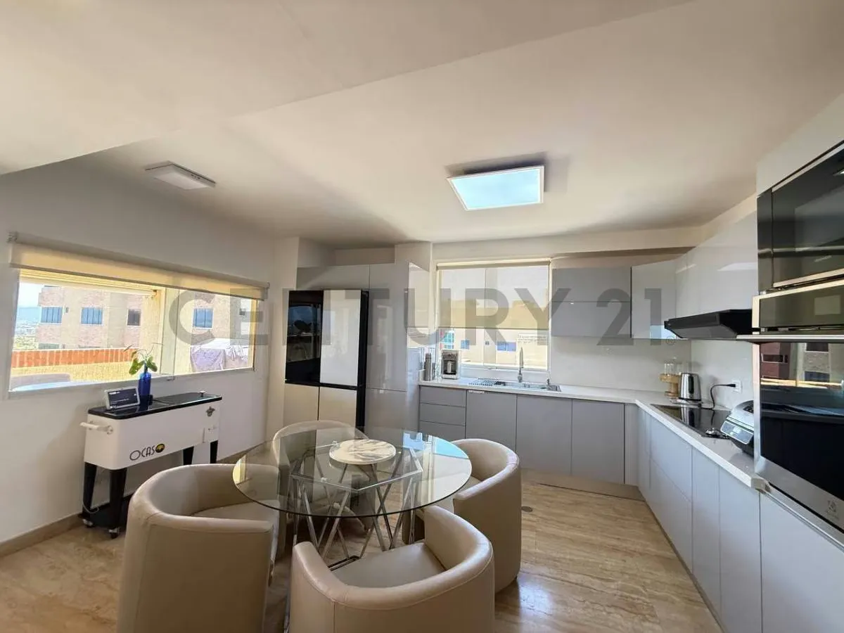 EN VENTA APARTAMENTO LECHERIA CR PLAZA MAR - 45