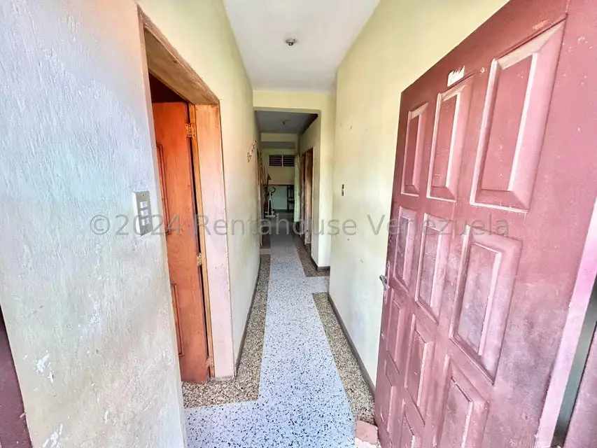 Comercial (Edificio) en Venta en Zona Oeste, Lara - 12