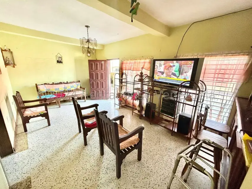 Comercial (Edificio) en Venta en Zona Oeste, Lara - 14
