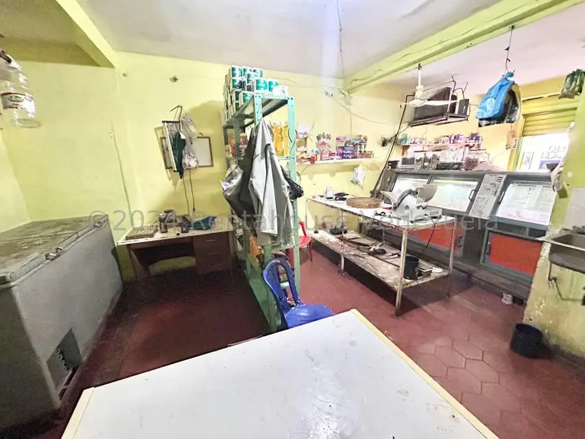 Comercial (Edificio) en Venta en Zona Oeste, Lara - 3