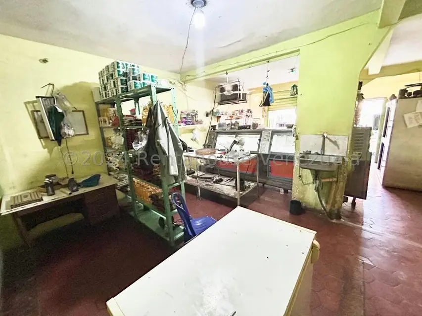 Comercial (Edificio) en Venta en Zona Oeste, Lara - 4