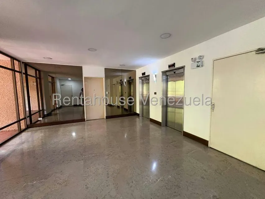 Apartamento (1 Nivel) en Venta en Vizcaya, Distrito Metropolitano - 32