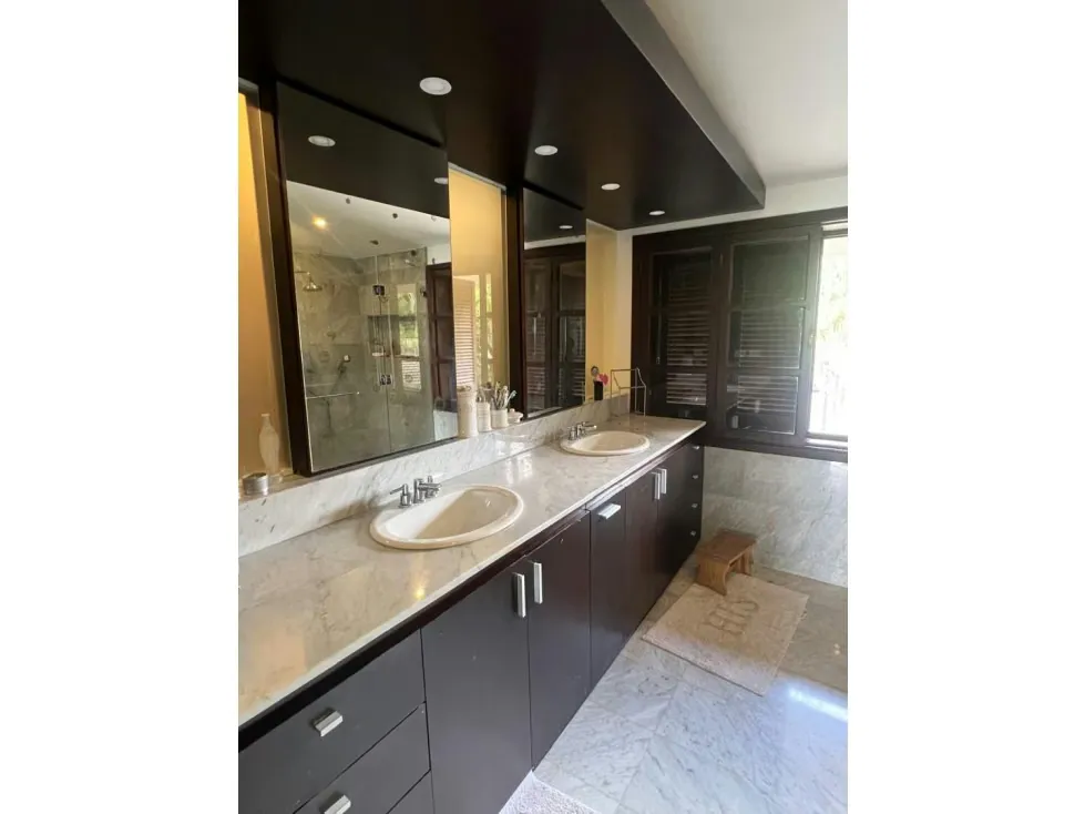 Se vende casa 980m2 La Lagunita 5937 - 25