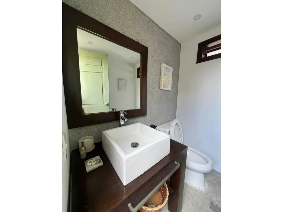 Se vende casa 980m2 La Lagunita 5937 - 33