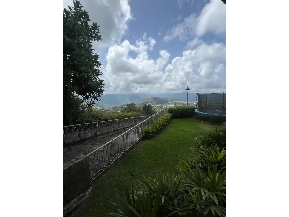 Se vende casa 980m2 La Lagunita 5937 - 6