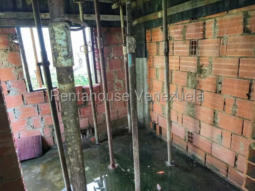 Casa (1 Nivel) en Venta en Miranda, Distrito Metropolitano - 23