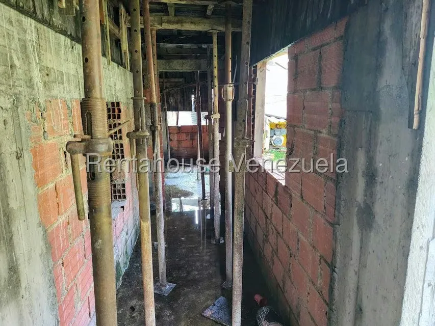 Casa (1 Nivel) en Venta en Miranda, Distrito Metropolitano - 24
