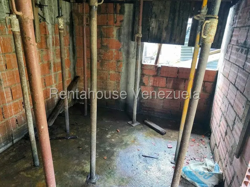Casa (1 Nivel) en Venta en Miranda, Distrito Metropolitano - 26