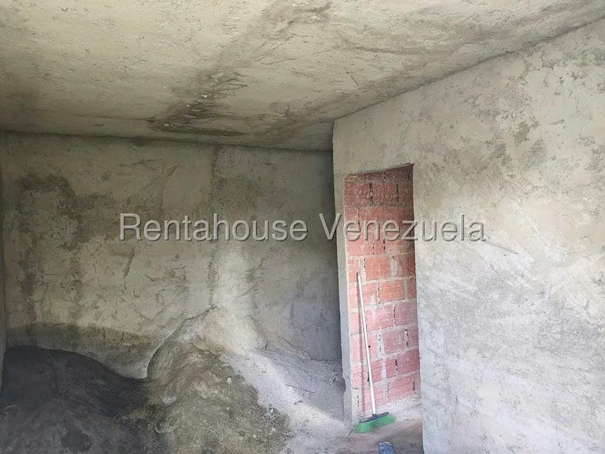 Casa (1 Nivel) en Venta en Miranda, Distrito Metropolitano - 4