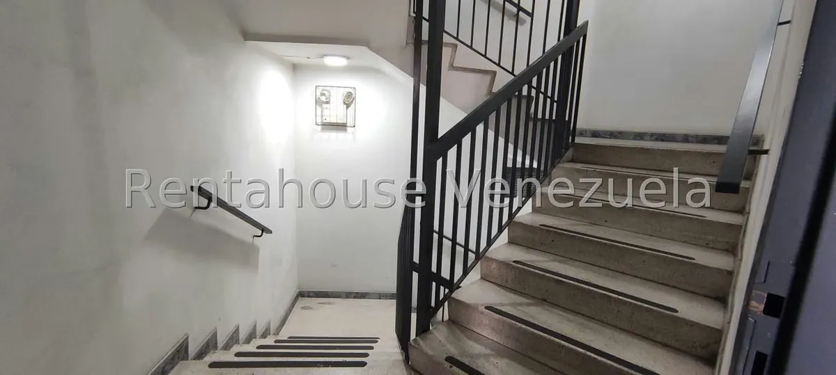 Apartamento (1 Nivel) en Venta en La Urbina, Distrito Metropolitano - 33