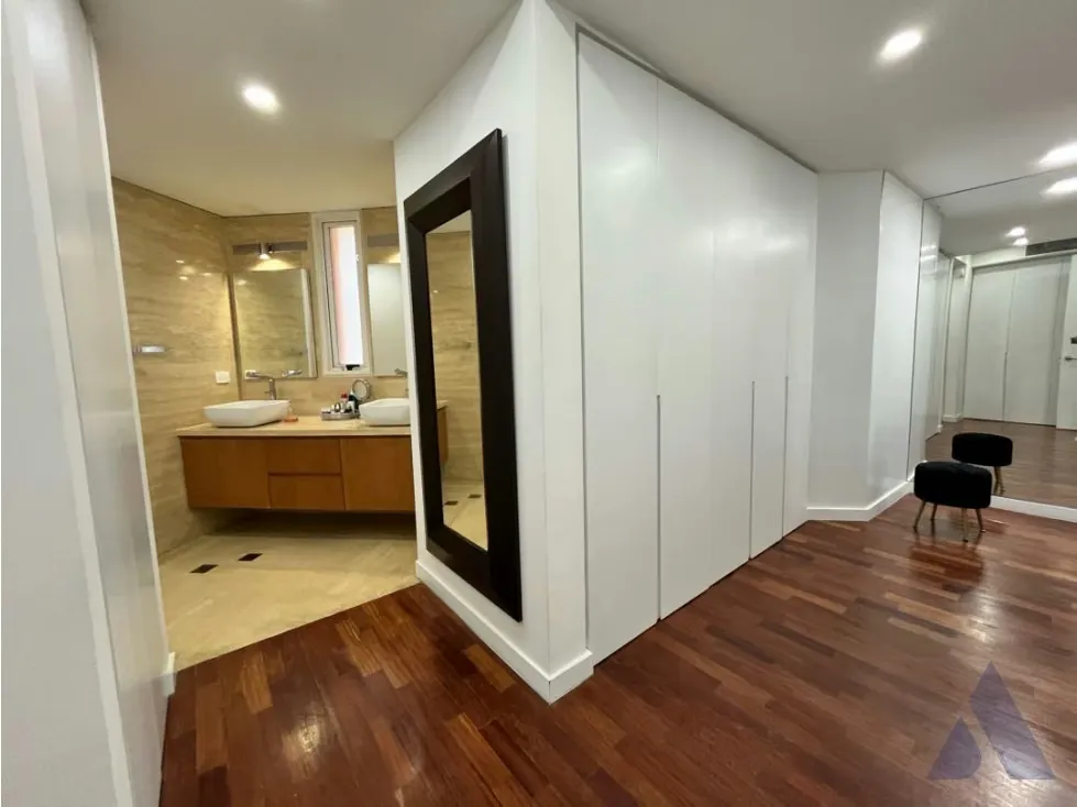Vendo apartamento en calle privada 215m2 Campo Alegre 6416 - 13