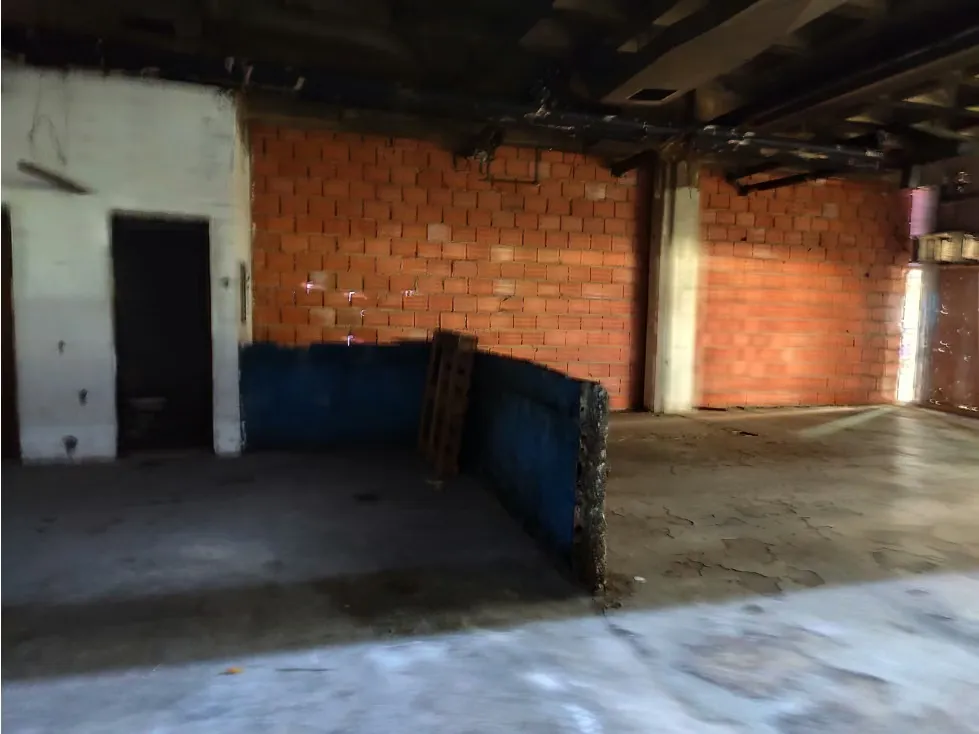 Se vende local comercial 243m2 Propatria 2215 - 12