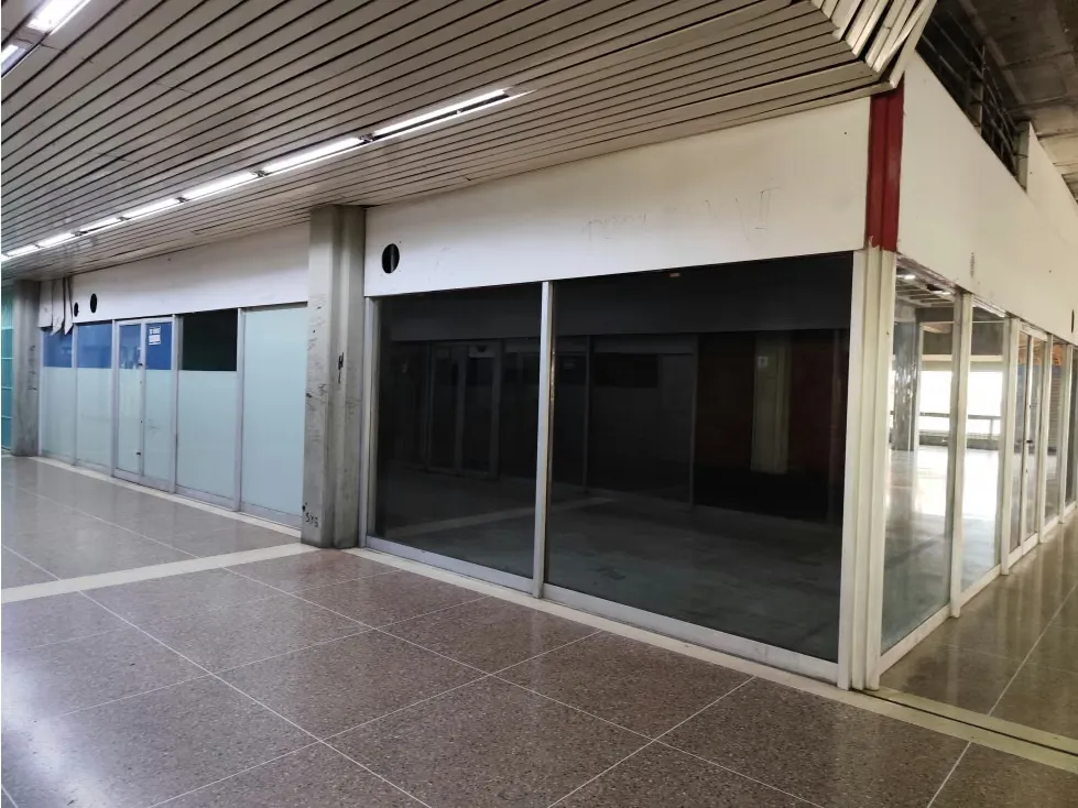 Se vende local comercial 243m2 Propatria 2215 - 5