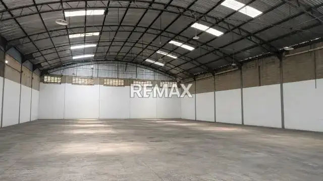 GALPON INDUSTRIAL 1.780,51 EN VENTA ZONA INDUSTRIAL LOS MONTONES BARCELONA