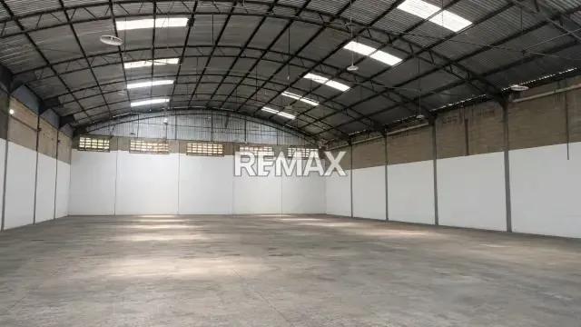 GALPON INDUSTRIAL 1.780,51 EN VENTA ZONA INDUSTRIAL LOS MONTONES BARCELONA
