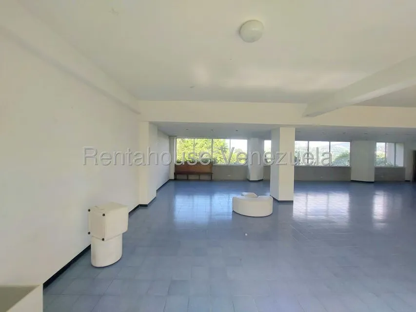 Apartamento (1 Nivel) en Alquiler en Miranda, Distrito Metropolitano - 25