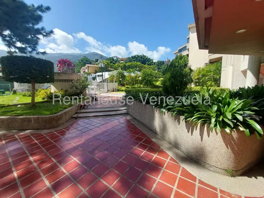 Apartamento (1 Nivel) en Alquiler en Miranda, Distrito Metropolitano - 28