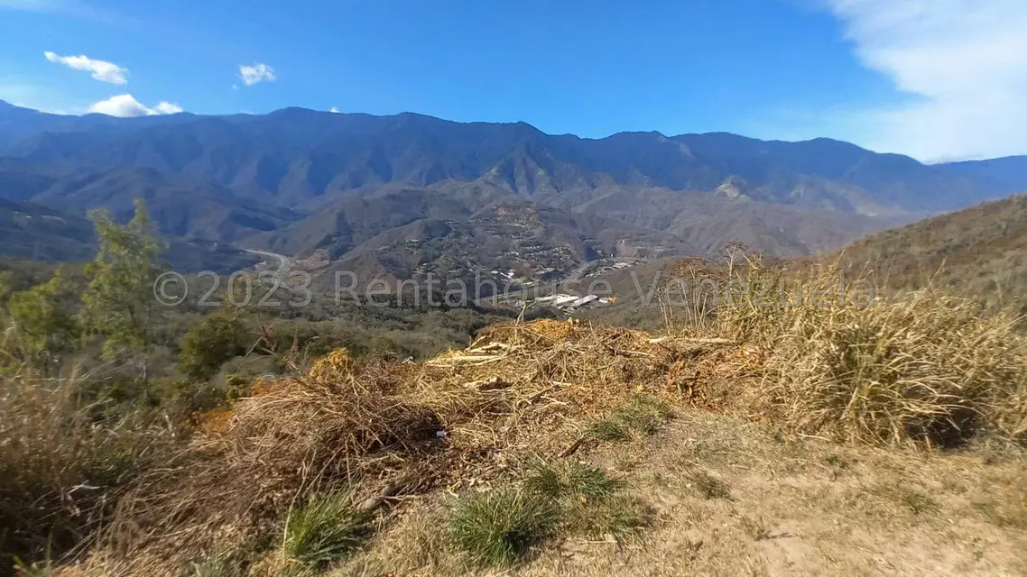 Casa (1 Nivel) en Venta en Mampote, Miranda - 35