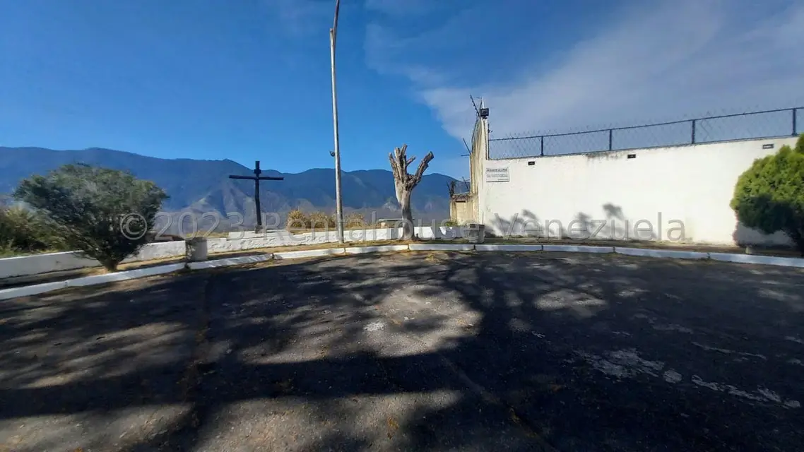 Casa (1 Nivel) en Venta en Mampote, Miranda - 36
