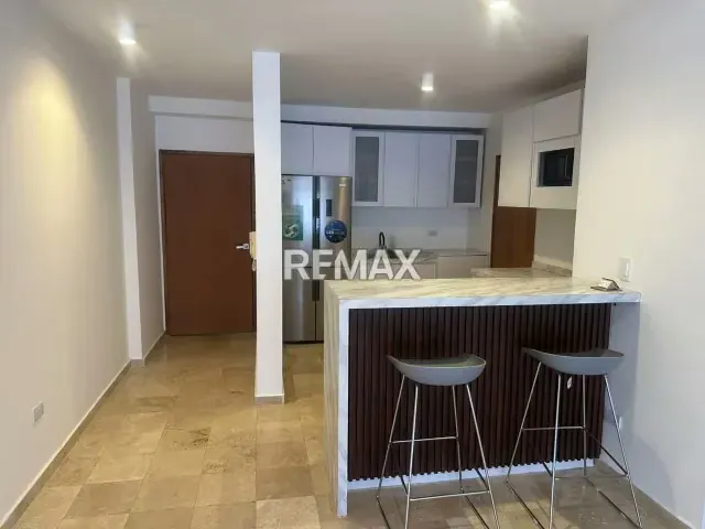 ALQUILA APARTAMENTO RES. COSTA DEL SOL