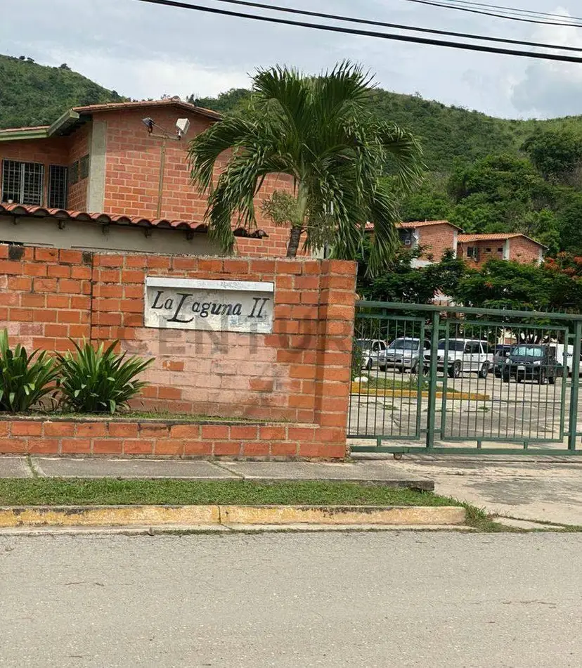 Cómodo apartamento en Urb. La Laguna II. Paz y excelente ubicación en Turmero.